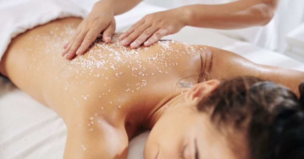 Esfoliação-Corporal-Benefícios-e-Como- Fazer-em-Casa